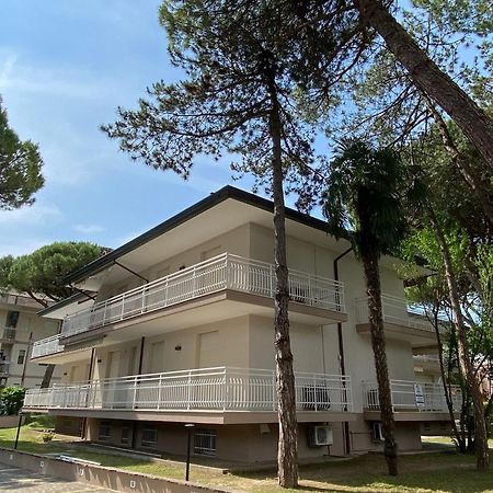 Appartamenti Fungo Lignano Sabbiadoro Eksteriør bilde